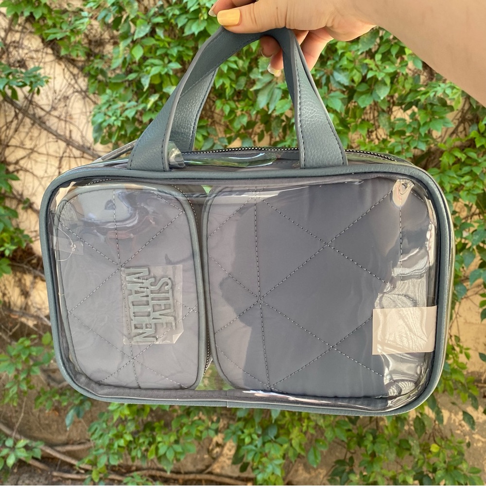 NWT Steve Madden woman's transparent cosmetic bag size medium/ Large